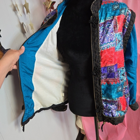 Vintage 1980's Lavion Petite oriental flare windsuit - Picture 9 of 10